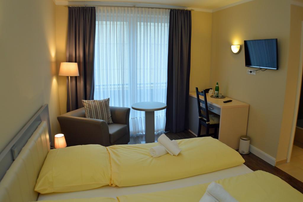 Hotel Jeta Hamburg-Harburg Exteriör bild