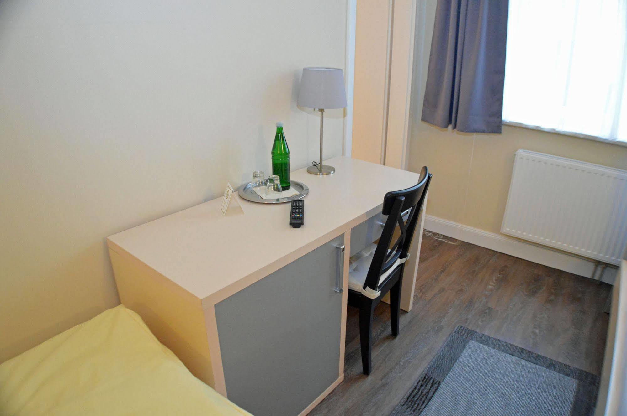 Hotel Jeta Hamburg-Harburg Exteriör bild